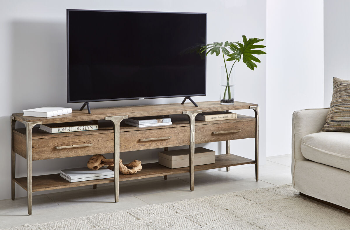 Stockyard Entertainment Console