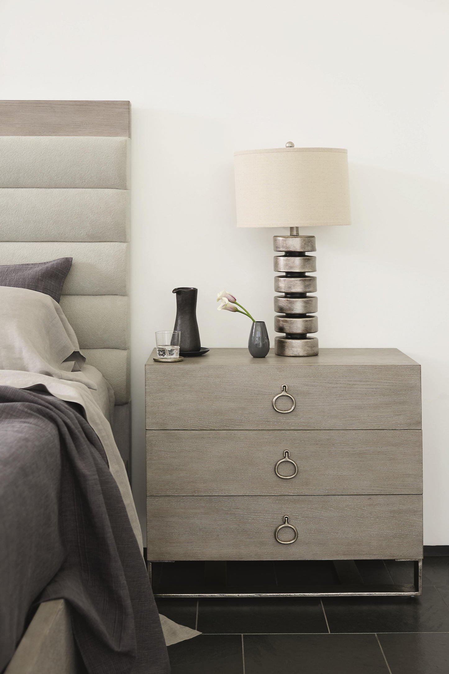 Linea Panel King Bed