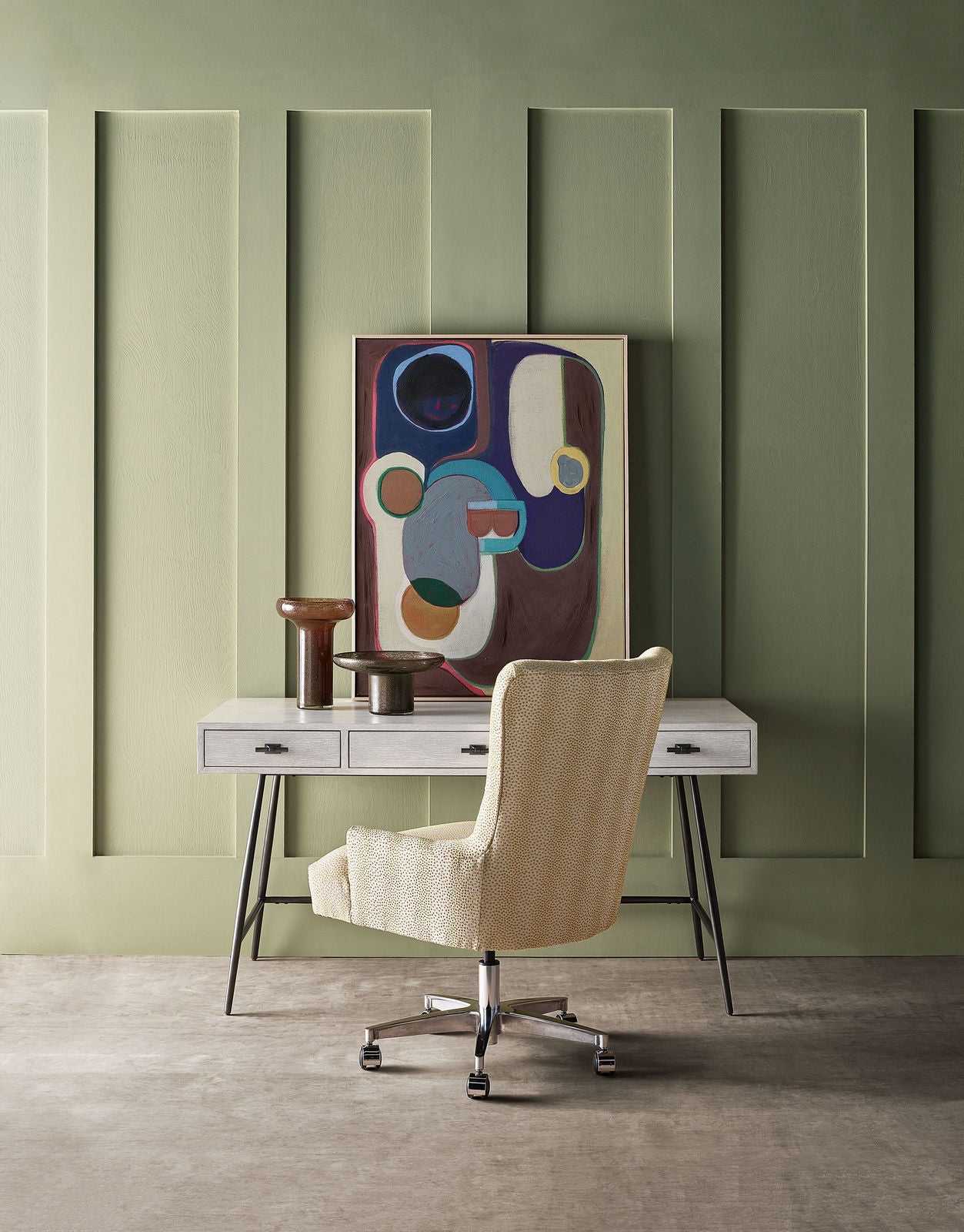 Saatchi Desk