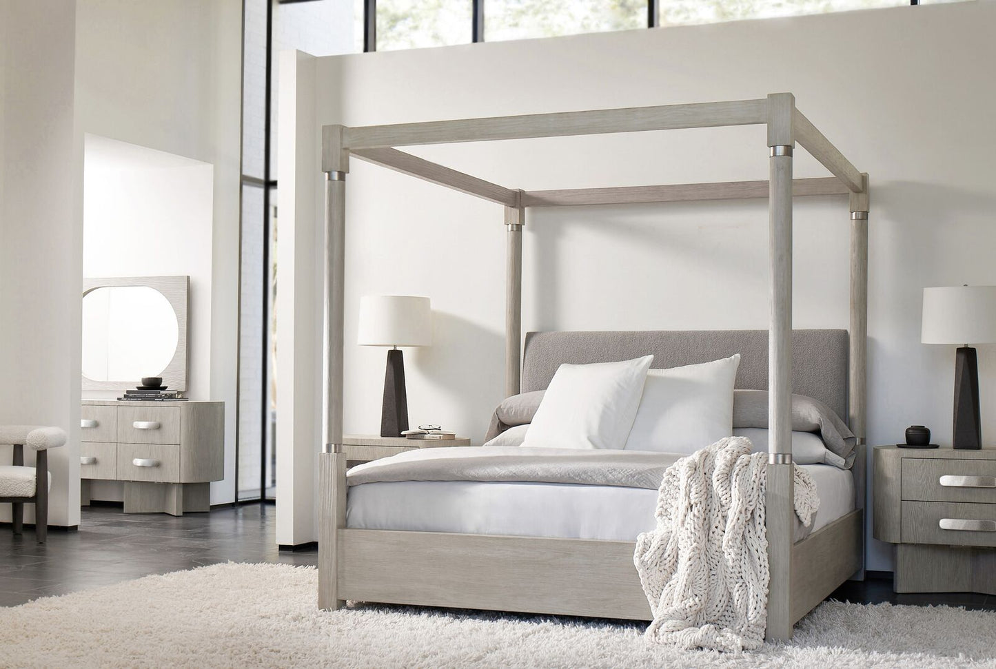 Trianon Nightstand